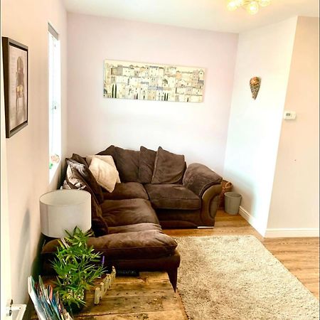 Poppy'S Place Llandudno Junction Ngoại thất bức ảnh