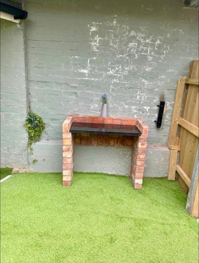 Poppy'S Place Llandudno Junction Ngoại thất bức ảnh